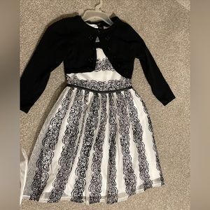 Holiday Girls Dress Size 8 Includes matching sweater Size Small